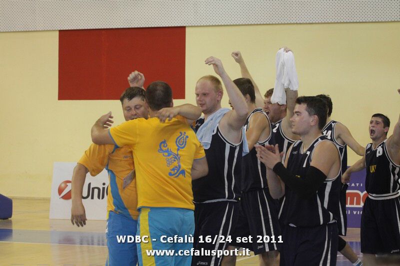 110921 basket 372_tn.jpg